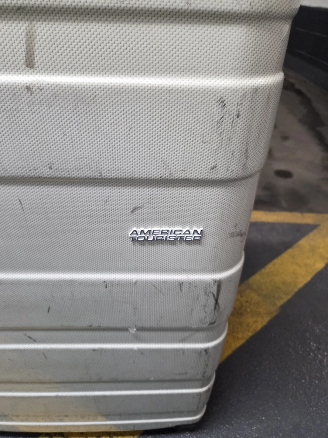 American Tourister Hardside Luggage - photo 2