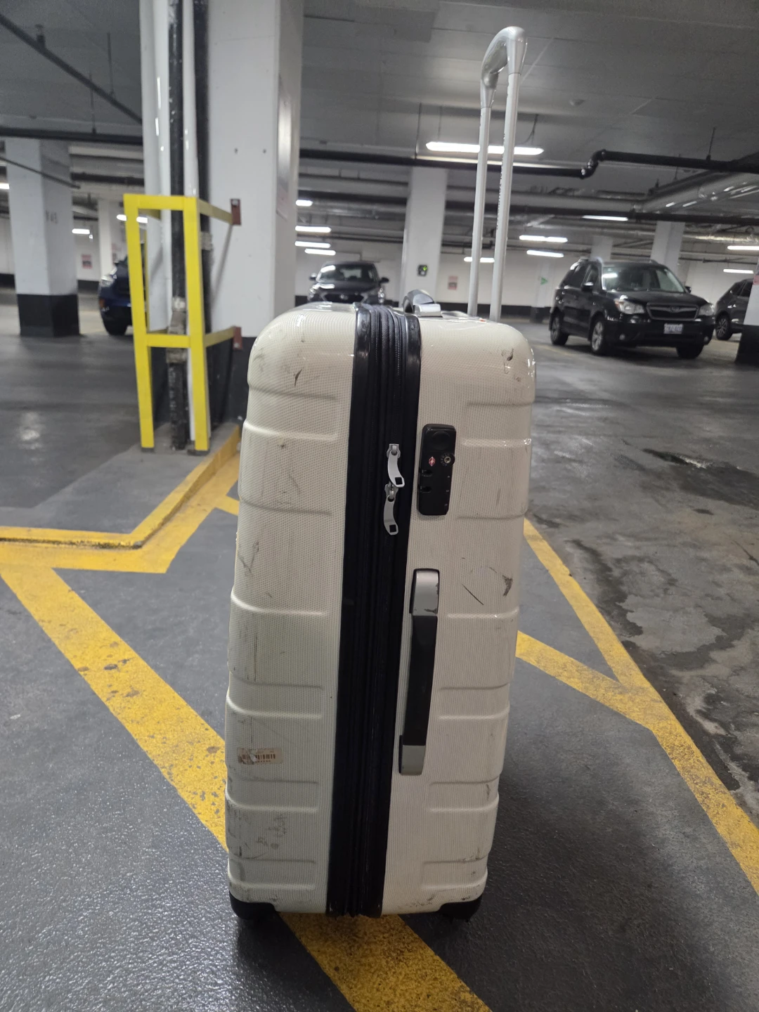 American Tourister Hardside Luggage - photo 4