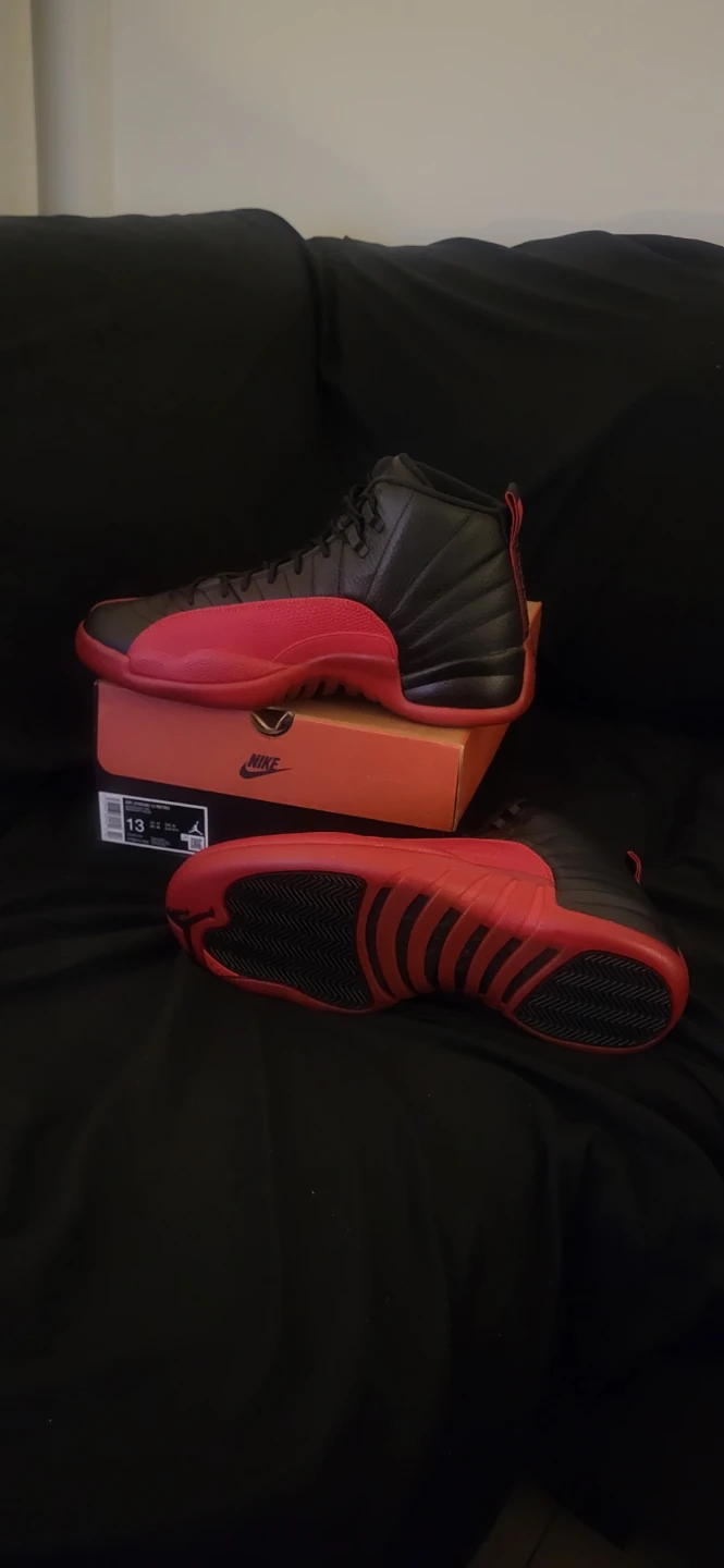 Air Jordan 12 "Reverse Flu Game" Size 13