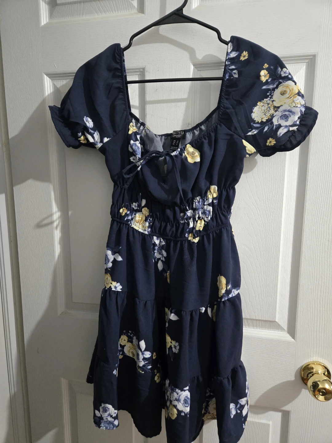 Navy Floral Print Puff Sleeve Tiered Dress