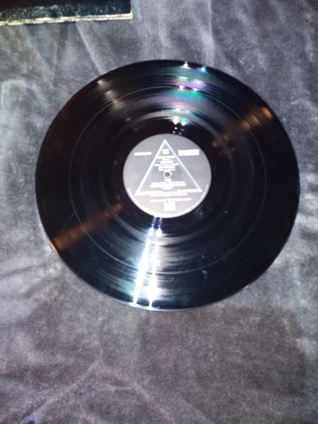 Pink Floyd Dark Side Of The Moon Record With 2 Posters & Sticker - photo 3
