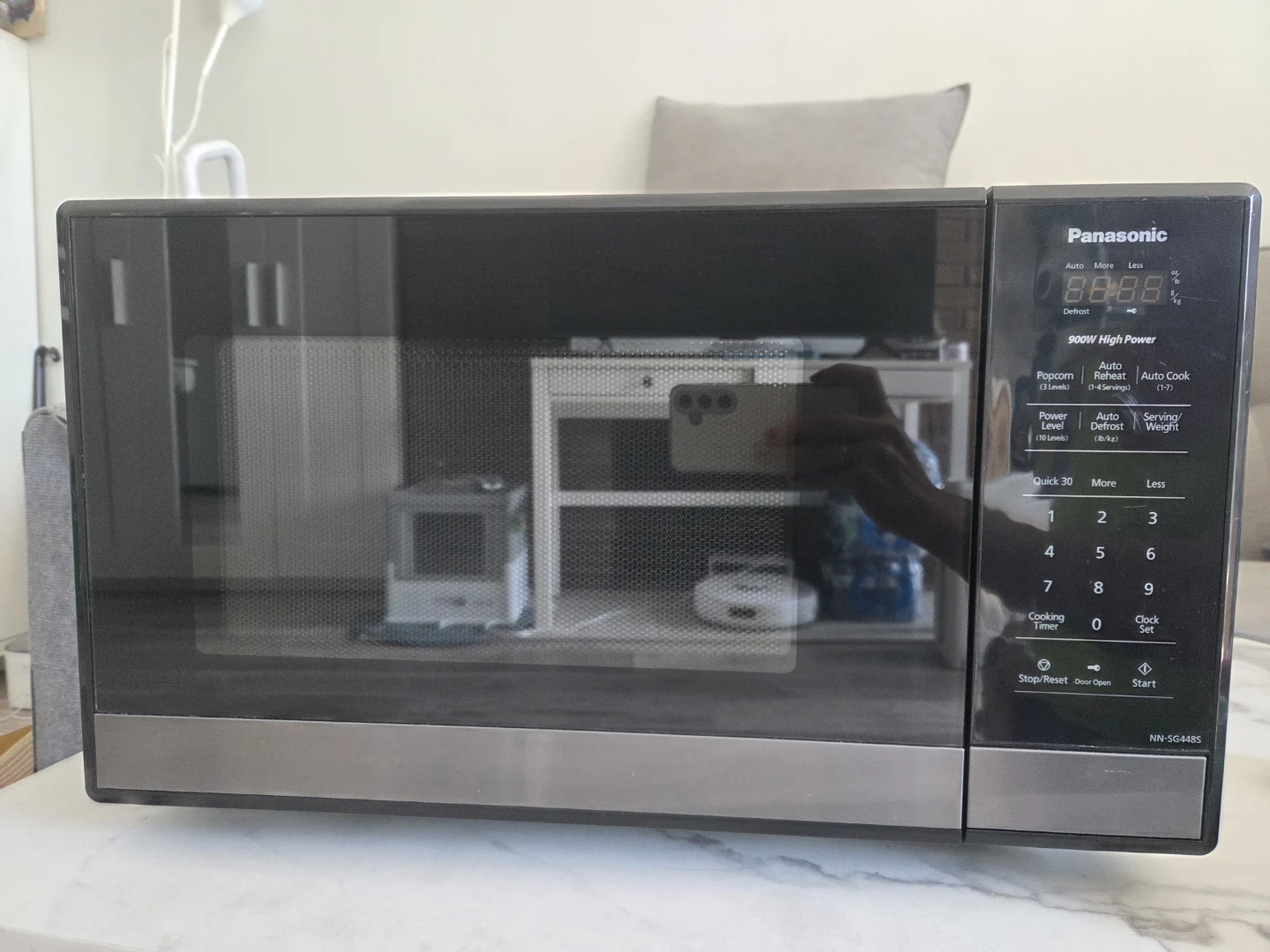 Panasonic NNSG448SC Compact 900 W High Power Microwave Oven,
