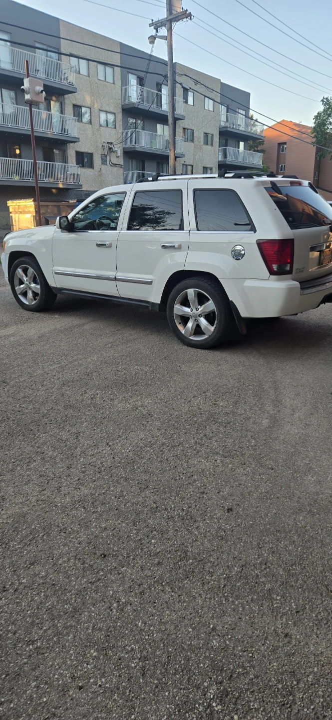White Jeep Grand Cherokee Limited - photo 3