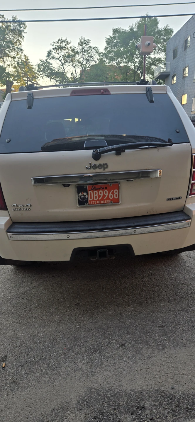 White Jeep Grand Cherokee Limited - photo 4