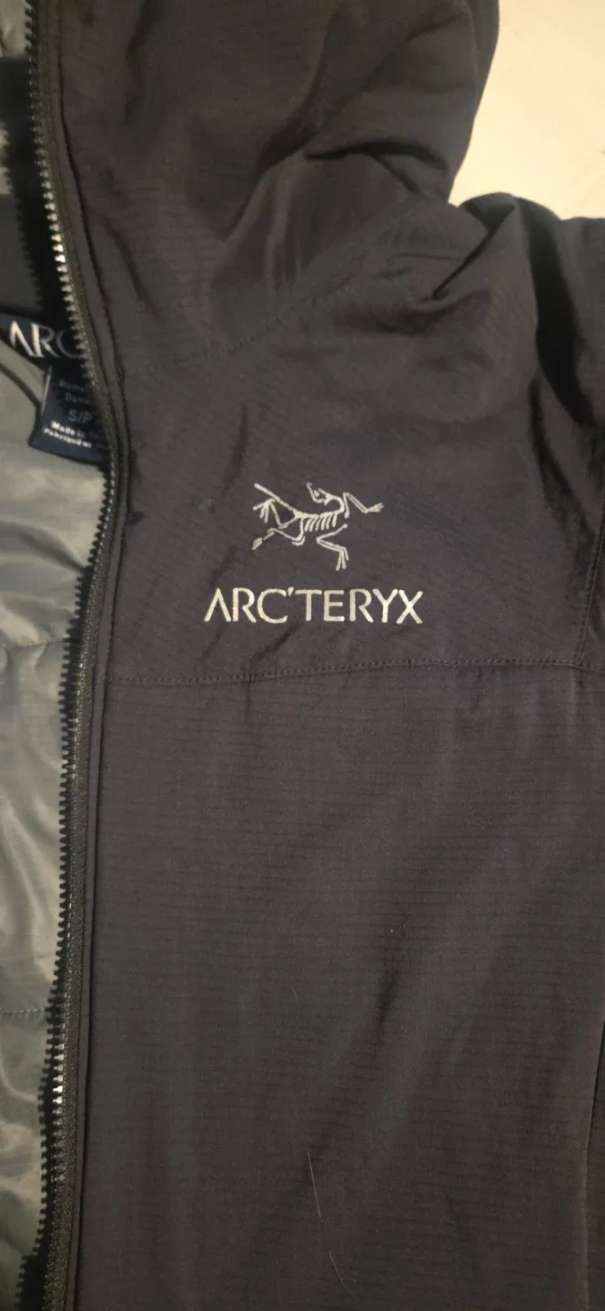 Arc'teryx Women's Hooded Jacket - Size S/P - photo 2