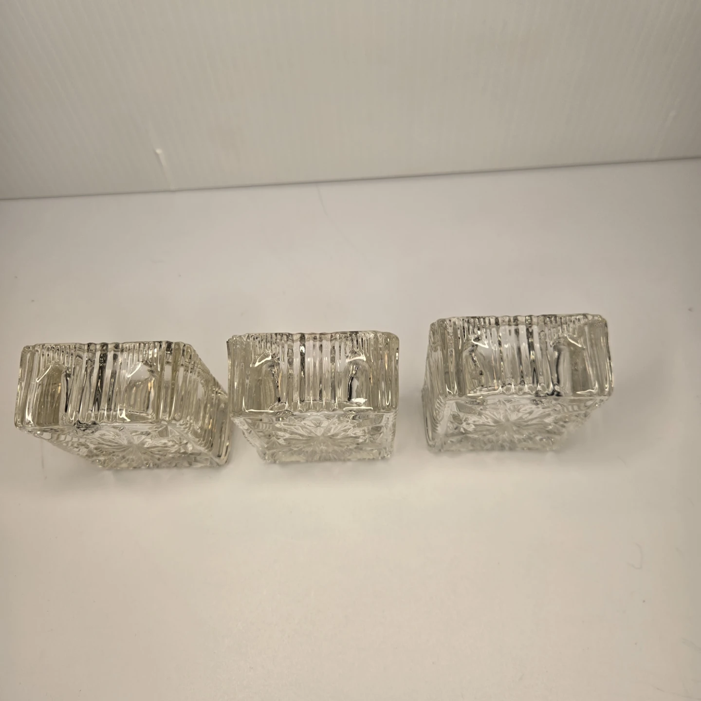 Set of 3 Crystal Glass Ashtrays - photo 4