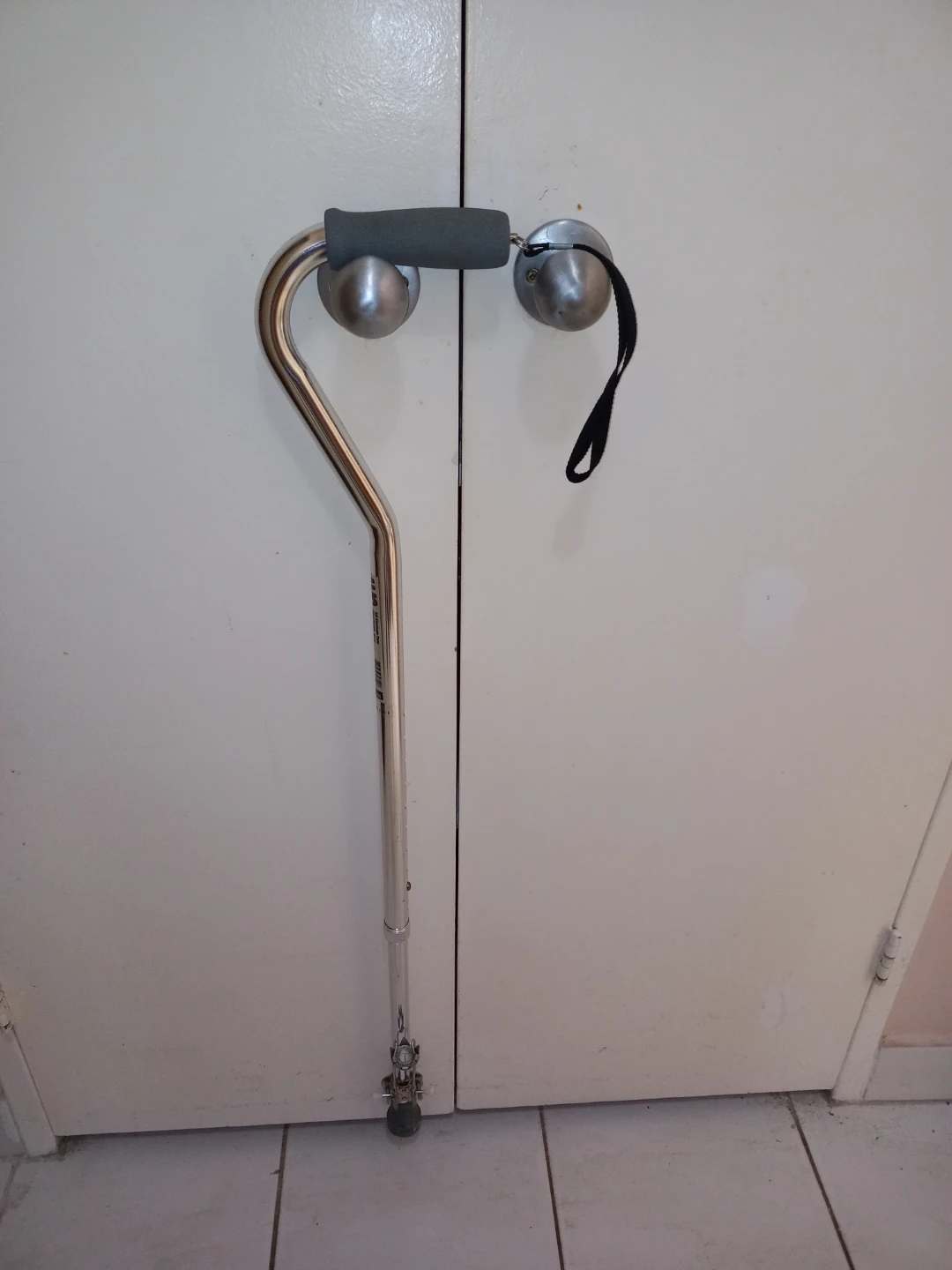 AMG Adjustable Offset Cane In Silver With Ice Pick