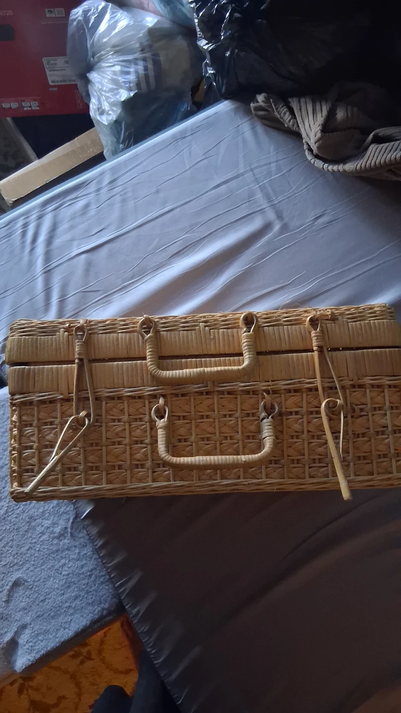 Wicker Picnic Basket - photo 2