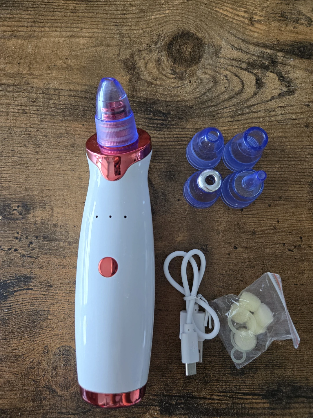 Pore Vacuum Blackhead Remover with USB Charger and Multiple Tips