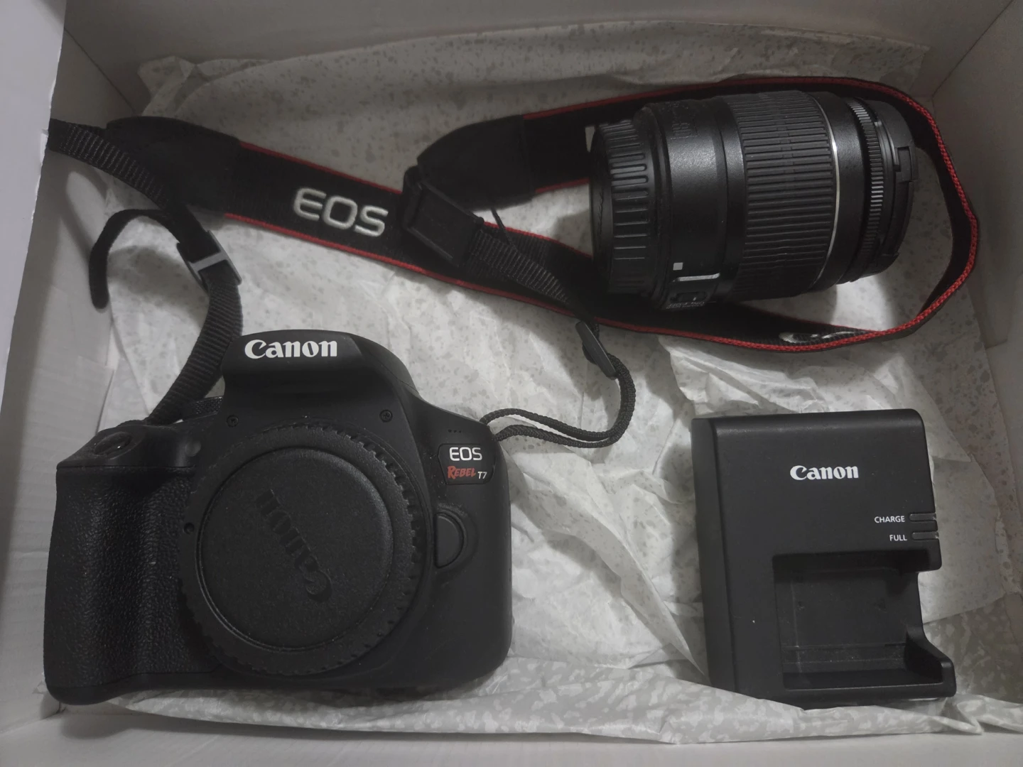 Canon EOS Rebel T7 DSLR Camera with Lens and Charger