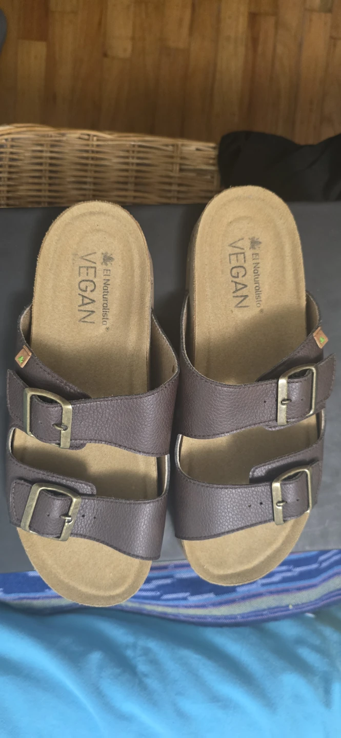 Vegan Birkenstock-style Sandals