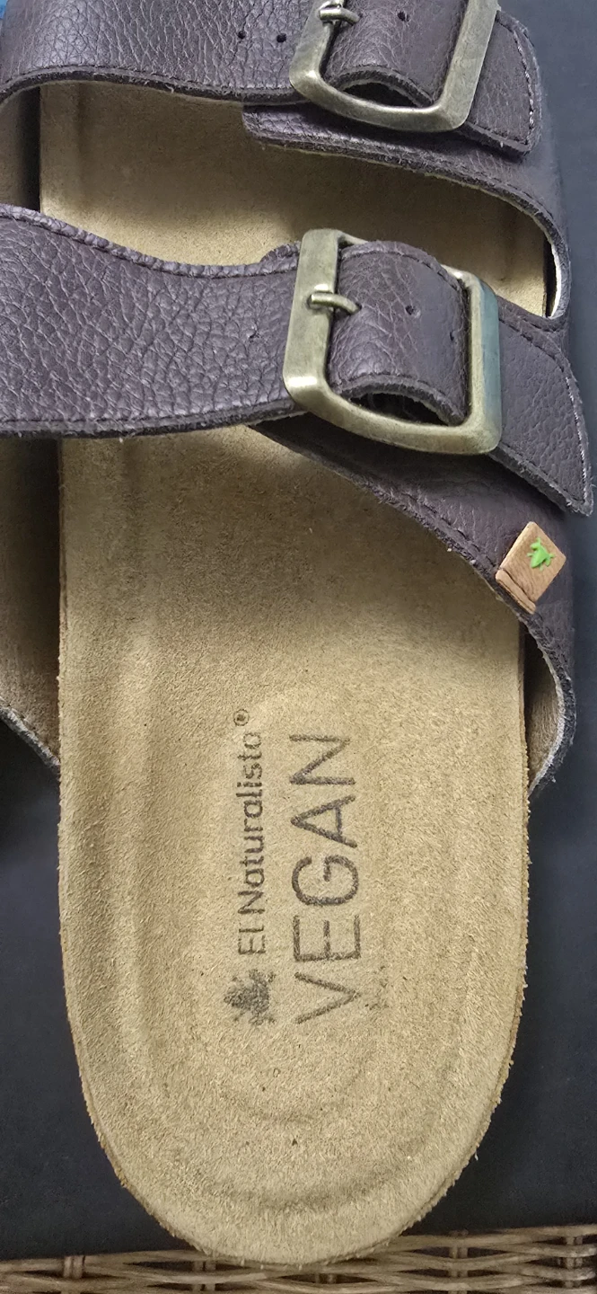 Vegan Birkenstock-style Sandals - photo 3