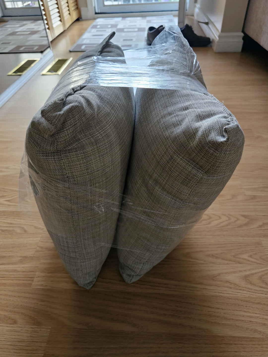 8 grey textured throw pillows brand new approximate size 15x15' - photo 3