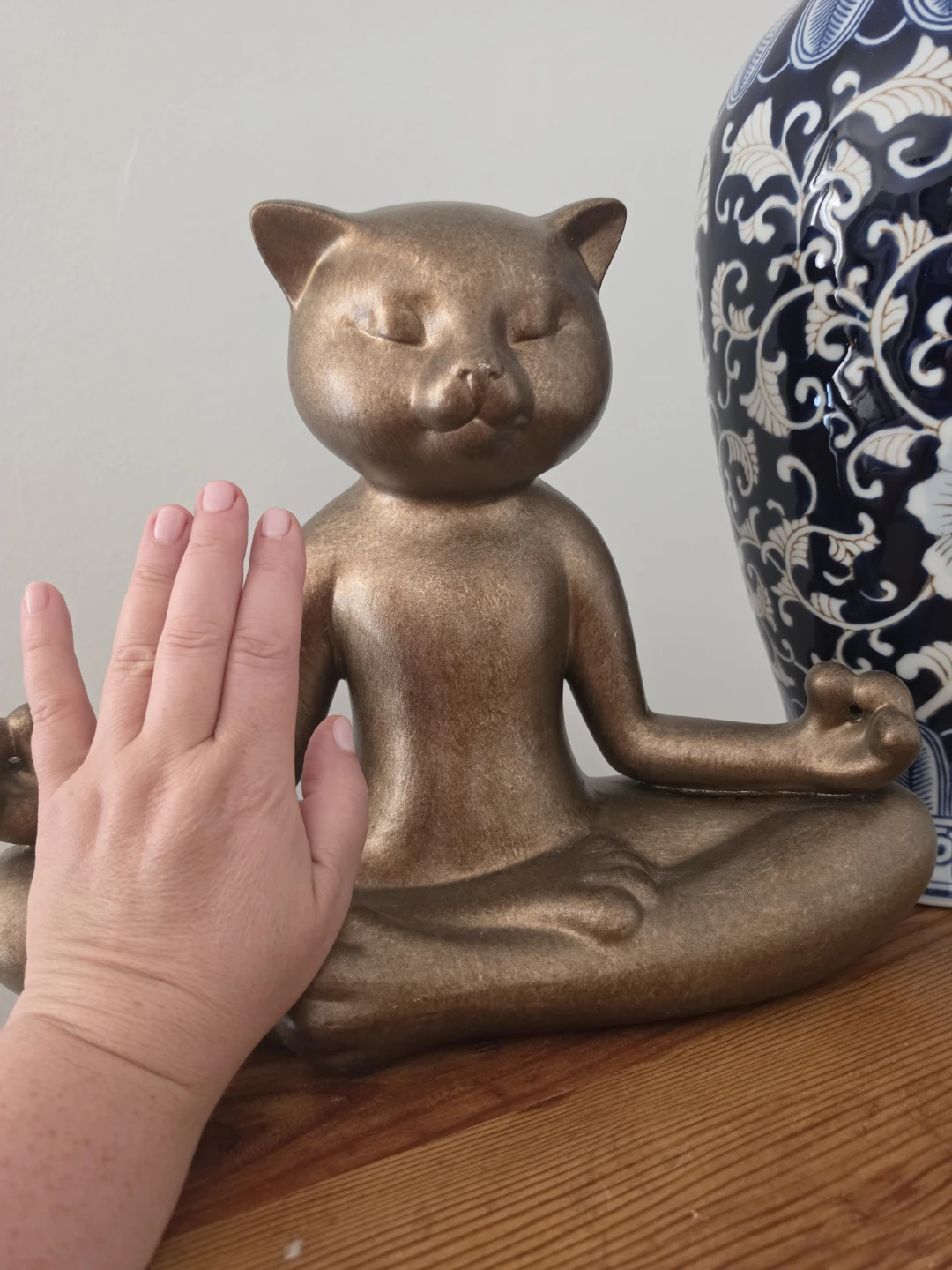 Bronze Color  Cat Meditating Statue - photo 2