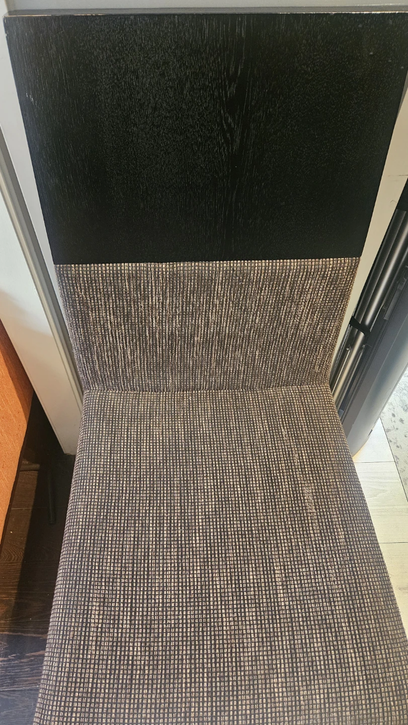 Free. Two dining chairs - photo 3
