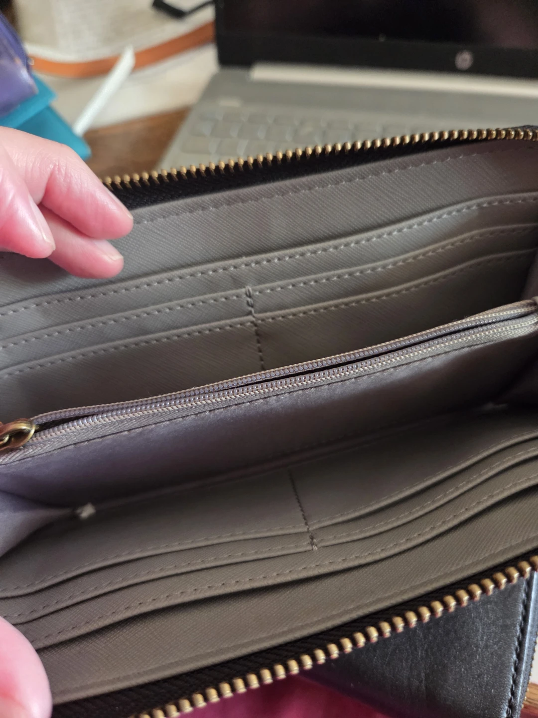 Fossil Black Leather Zip Around Wallet - photo 2