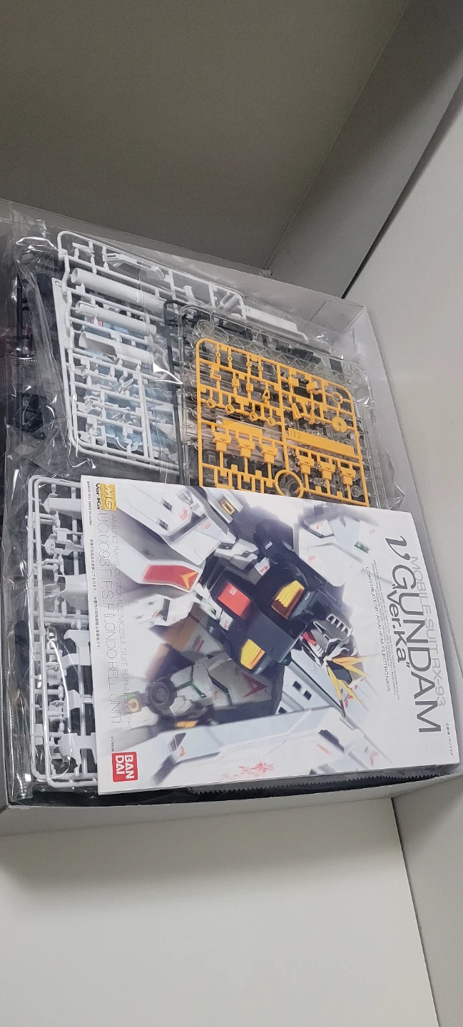 Mobile Suit RX-93 Gundam Ver.Ka 1/100 Scale Model Kit - photo 3