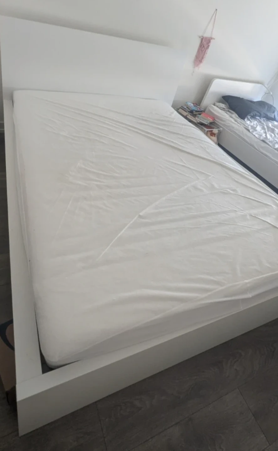 White Platform Bed Frame And Mattress - photo 4