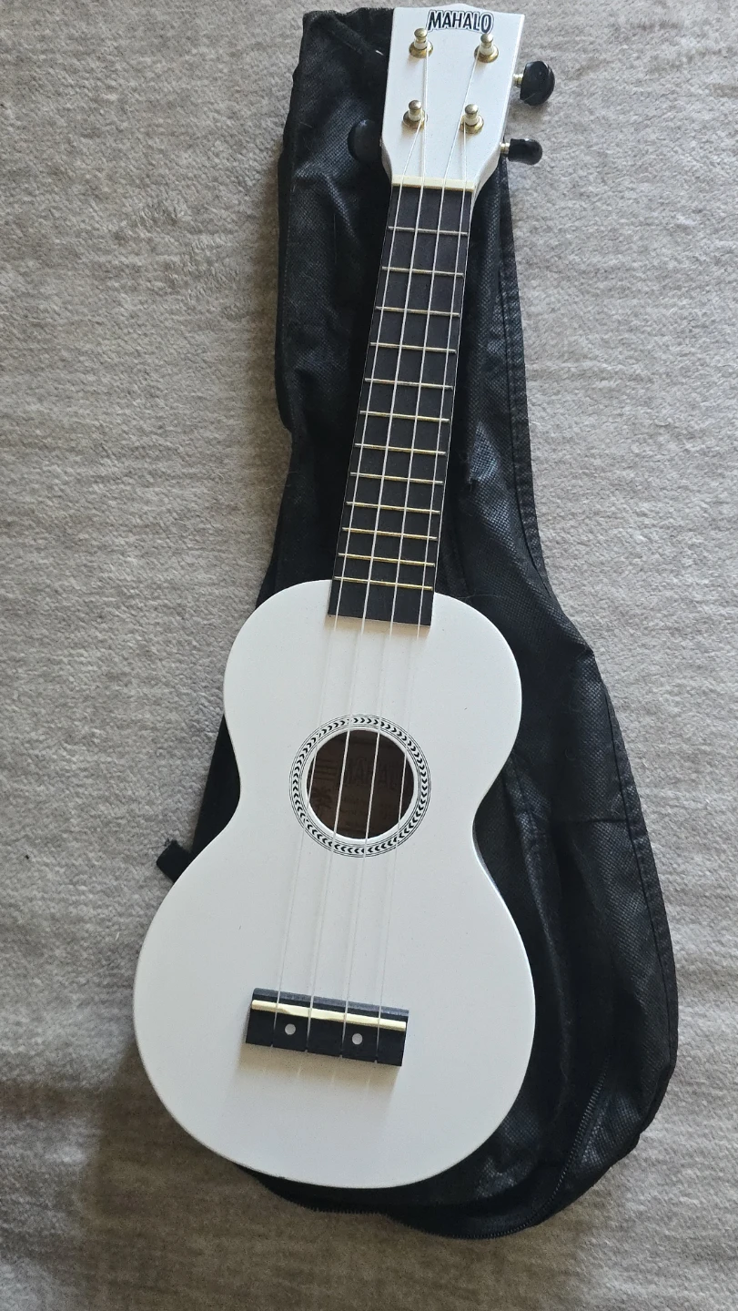 Mahalo White Ukulele - photo 2