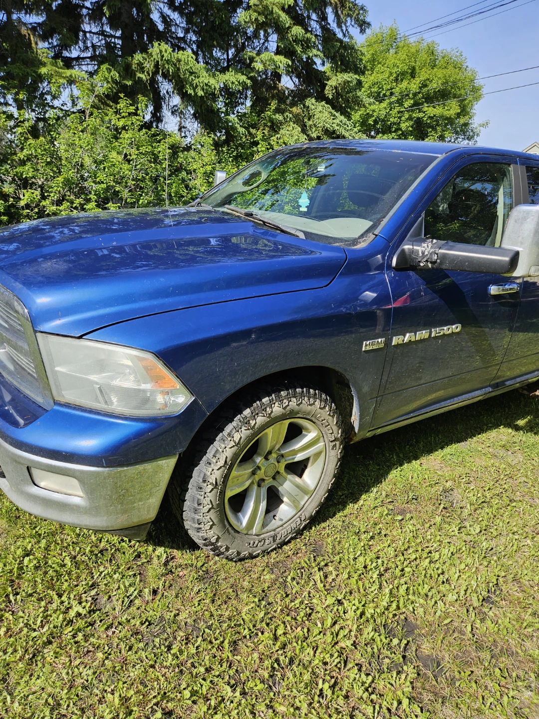 Blue Ram 1500 Hemi Pickup Truck