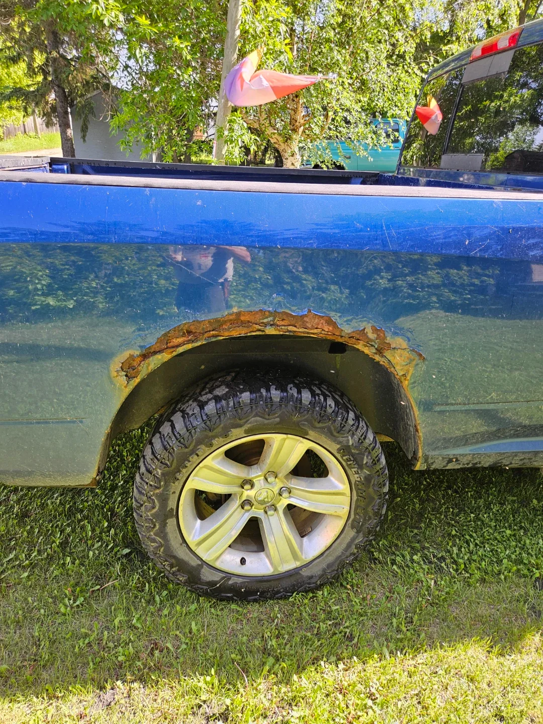 Blue Ram 1500 Hemi Pickup Truck - photo 2