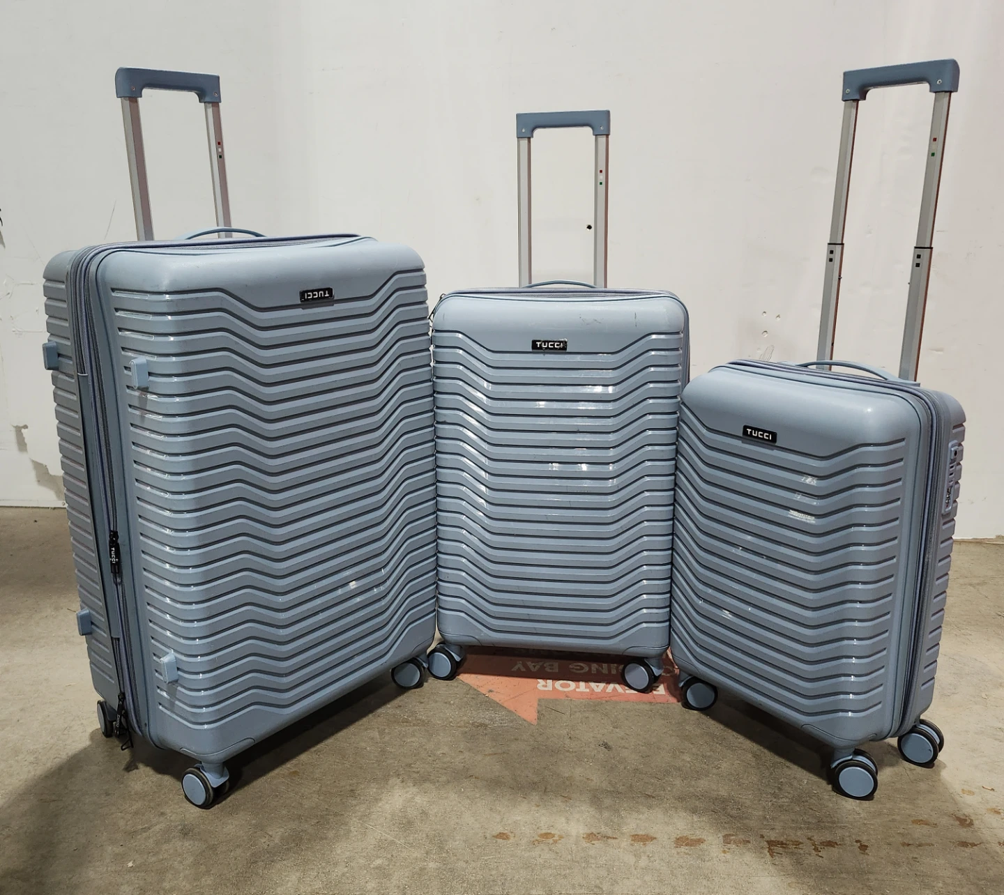 3 Pieces Polypropylene Hardside Luggage Open Box Floor Model