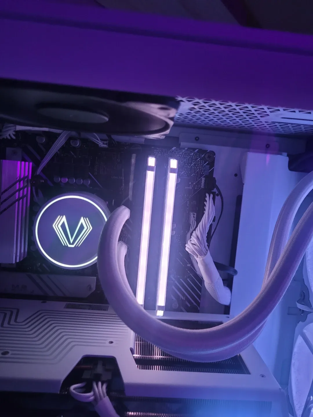 Corsair Vengeance RGB Pro DDR4 RAM 16GB (2x8GB) 3200MHz - photo 2