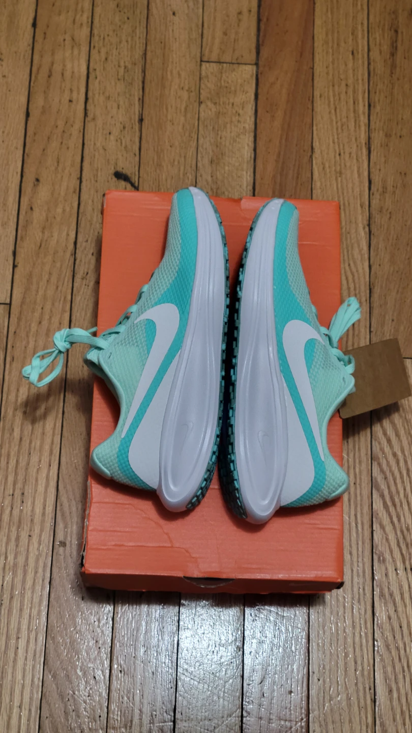Nike Women's Running Shoes US 6.5 - photo 4