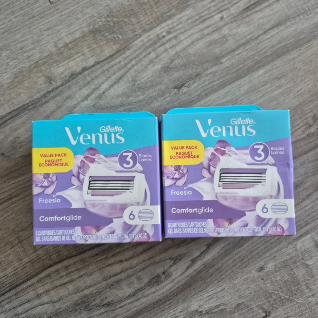 Gillette Venus Comfortglide Freesia Razor Blade Refills