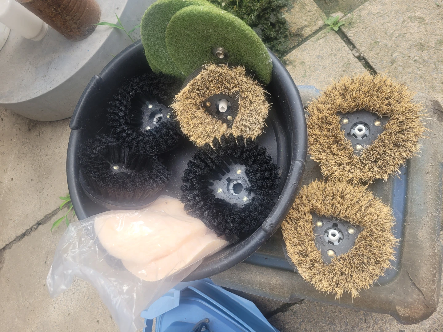 Floor Pro Shampooer Carpet Cleaner Model Scrubber - photo 2