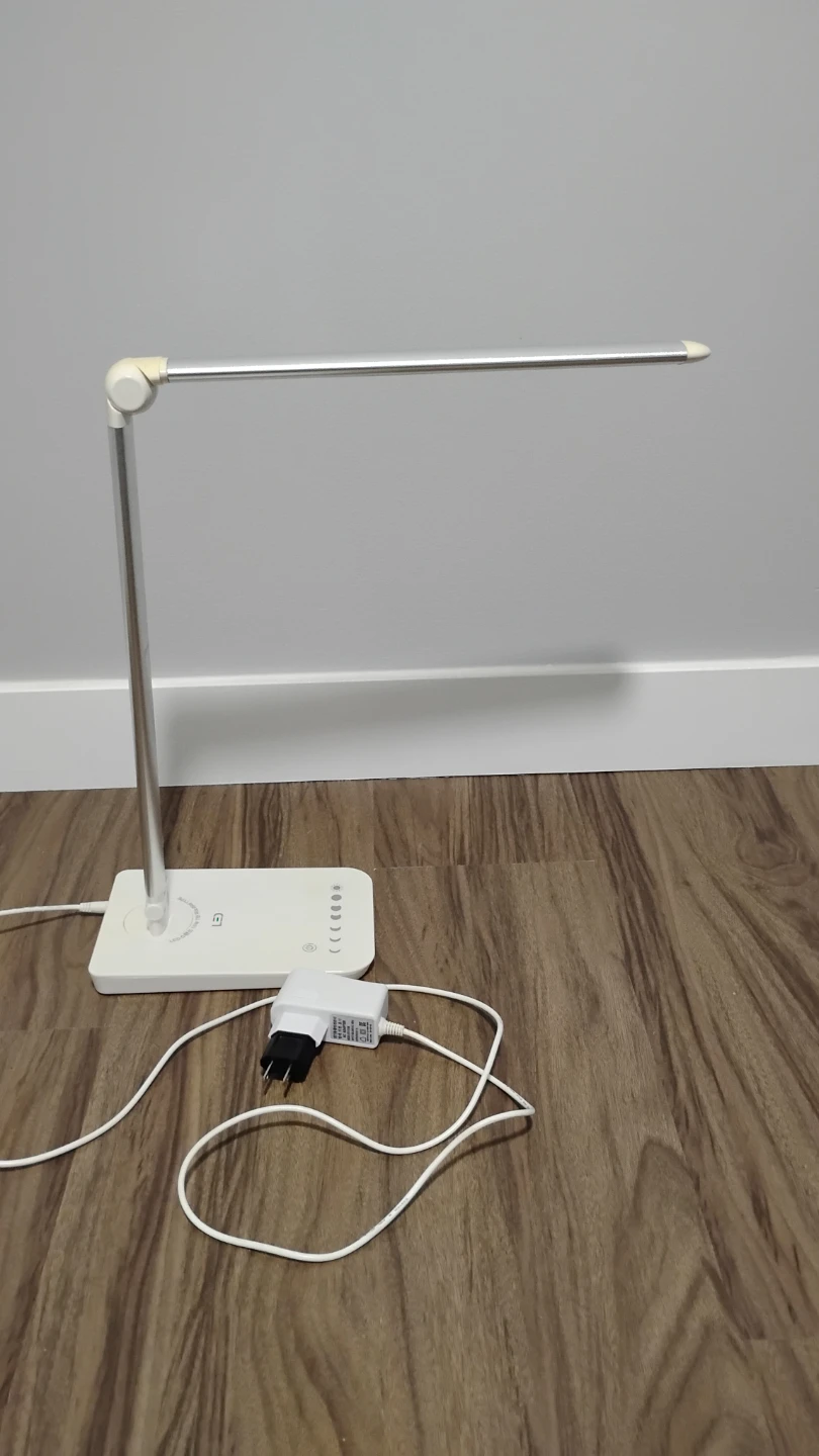 LED Desk Lamp 10W – 7-Level Panorama Stand