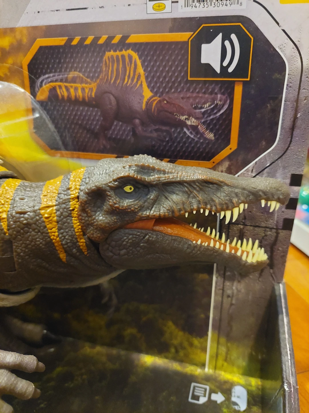 Jurassic World Re:Birth Tail Thrashers Spinosaurus Dinosaur Toy - photo 4
