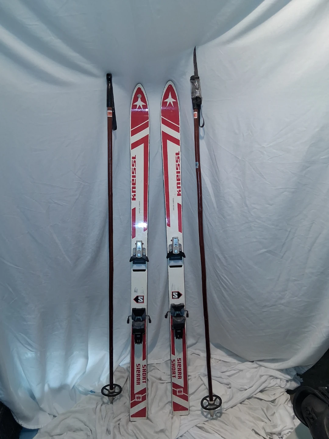 Kneissl Sierra Short Skis with Salomon Bindings and Poles