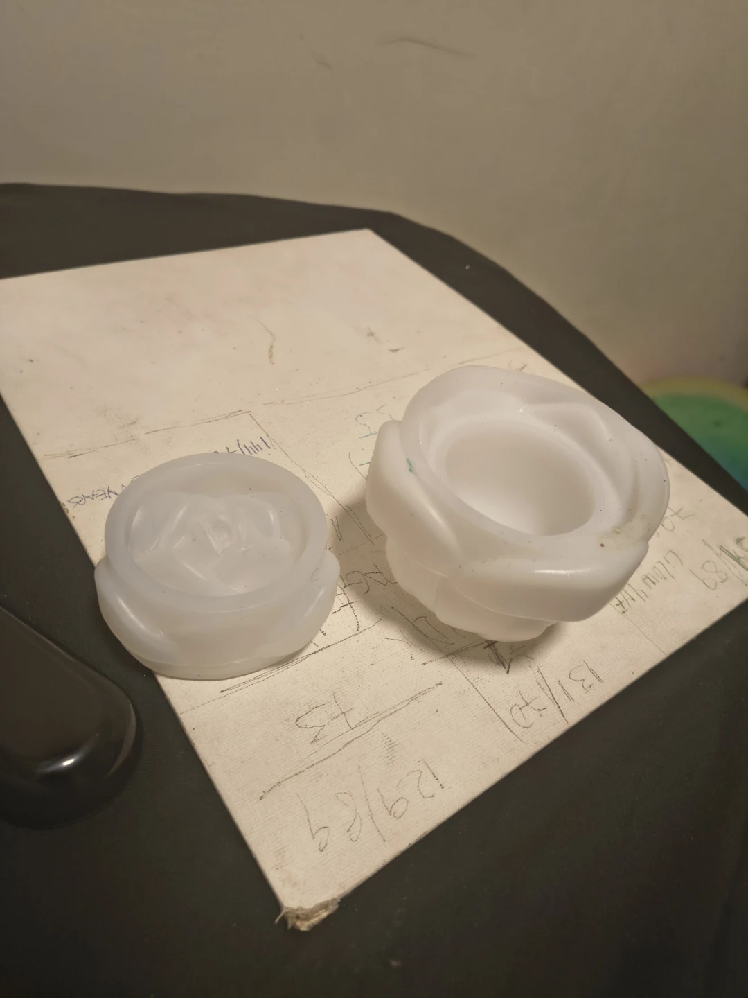 White Rose Shaped Candle Molds (2 Pack)