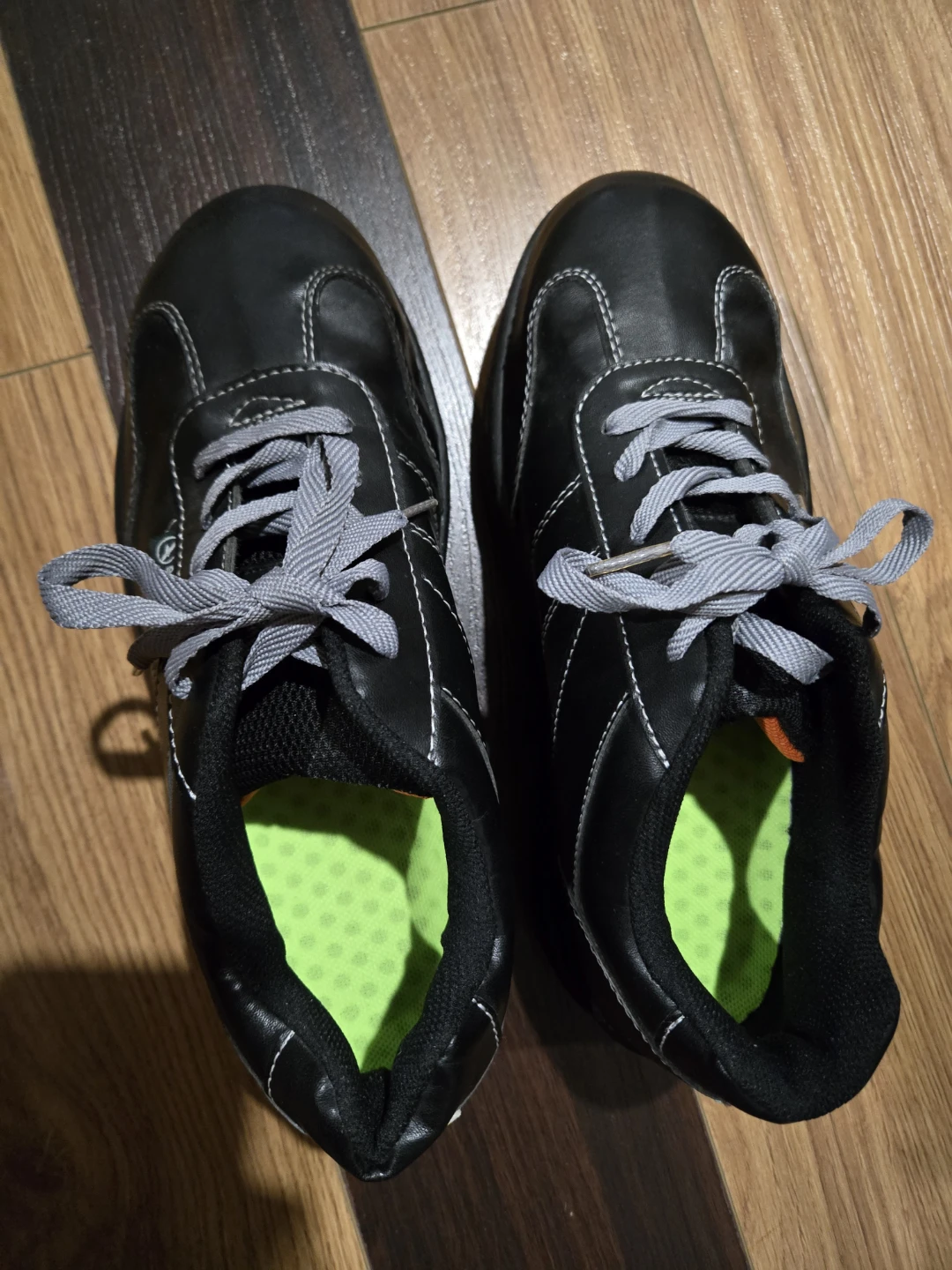 Safety shoes