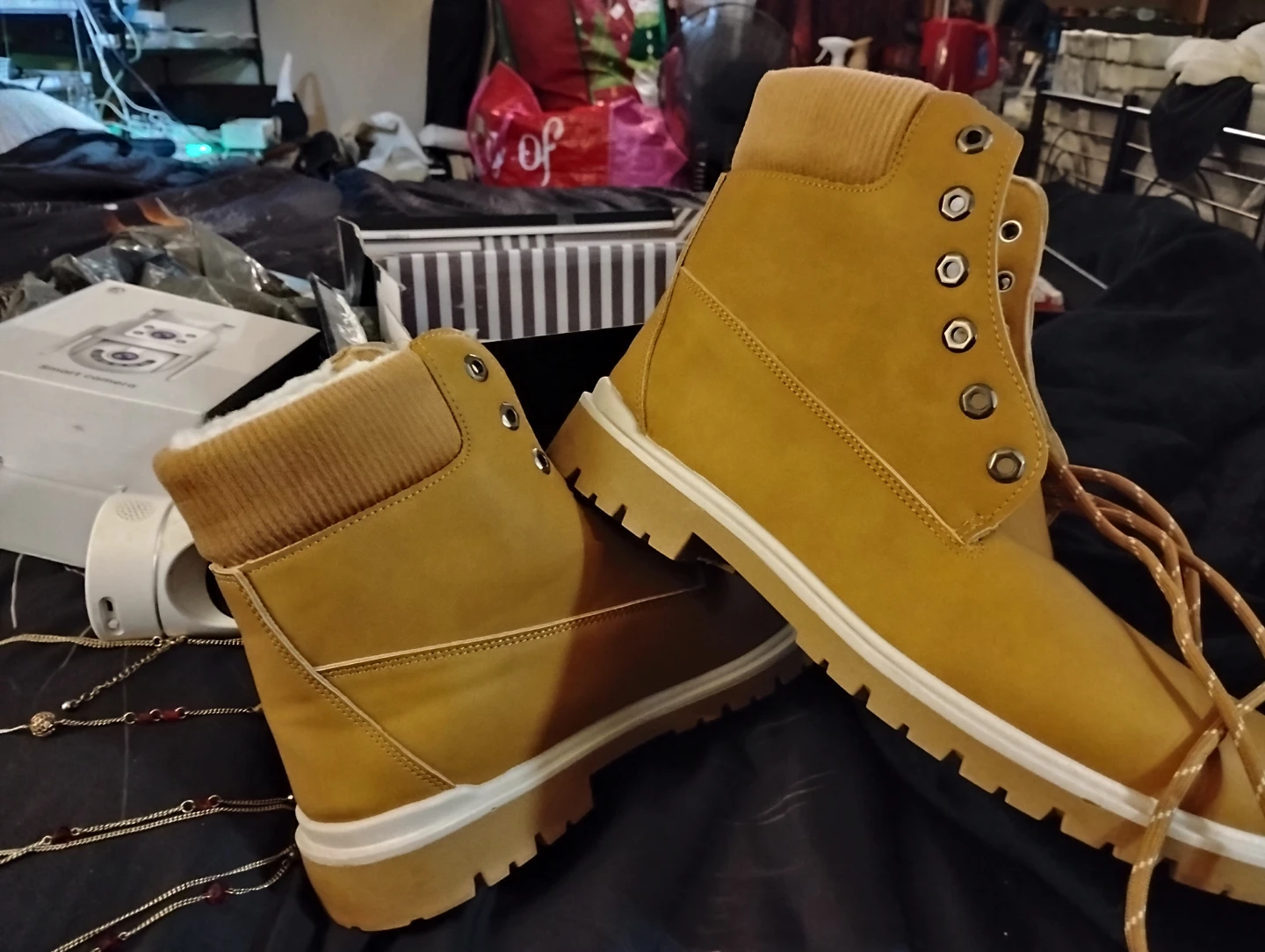 Kozi Canada Tim Wheat Boots - Size 12M - photo 2
