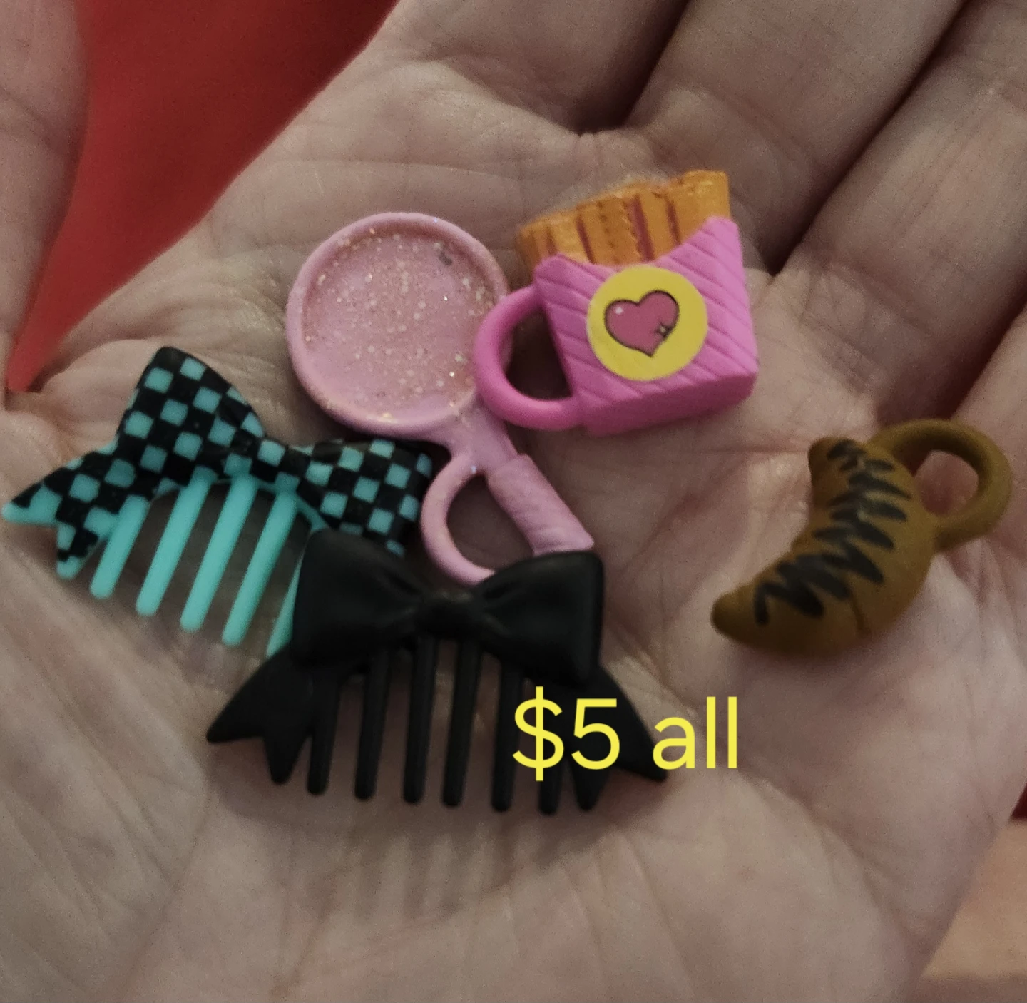 $5 each set lol surprise accessories - photo 2