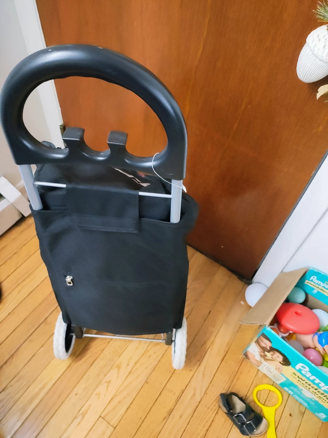 New York Xpress Rolling Shopping Cart Bag - photo 3
