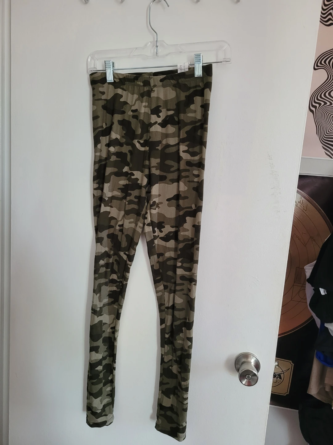 Camouflage Leggings - Size Medium