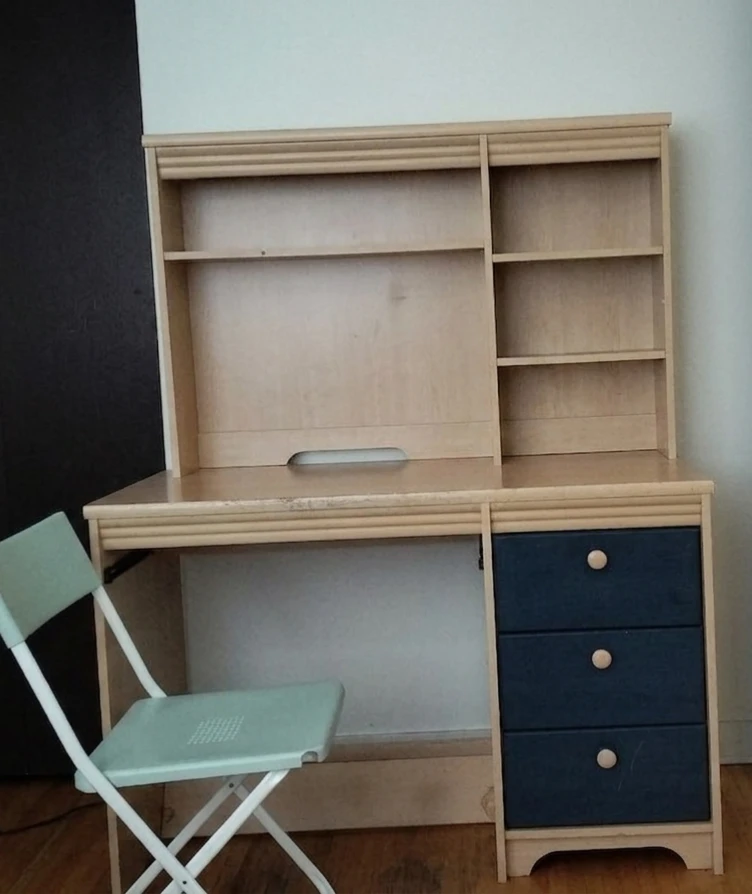 Study desk - photo 2