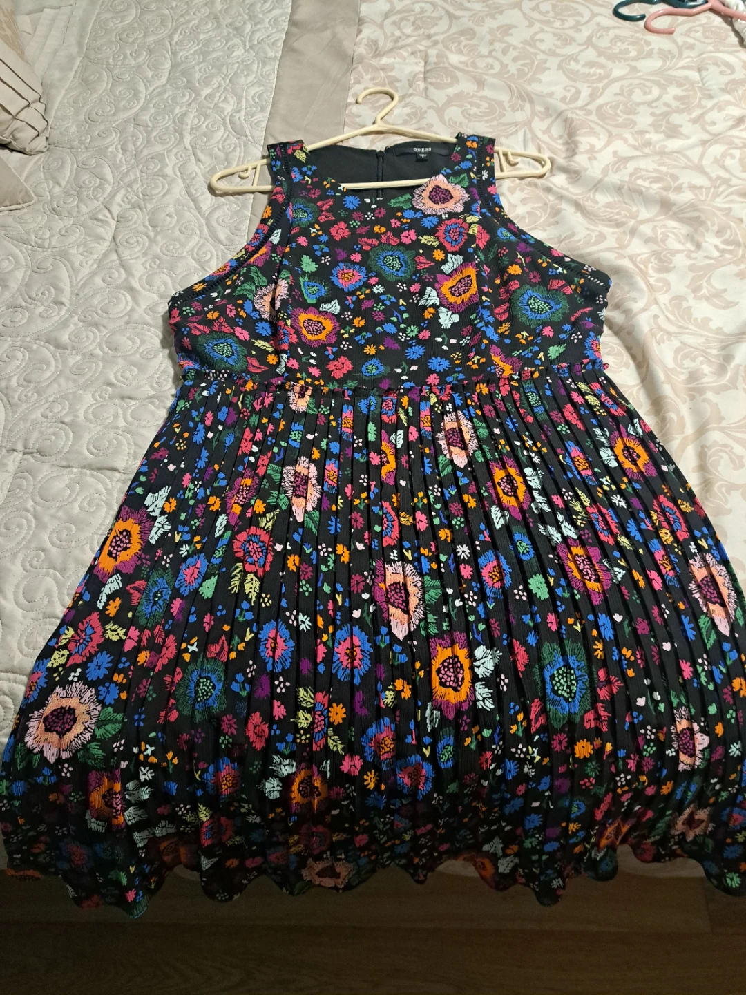 Guess Floral Pleated Dress Size L