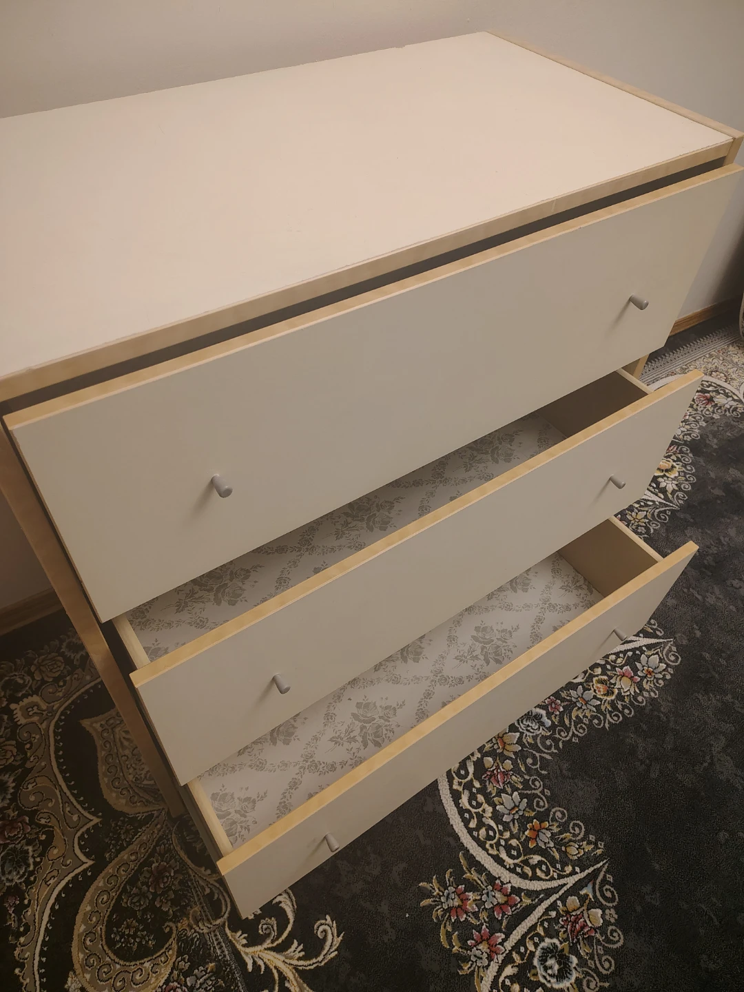 White 3-Drawer Dresser - photo 4
