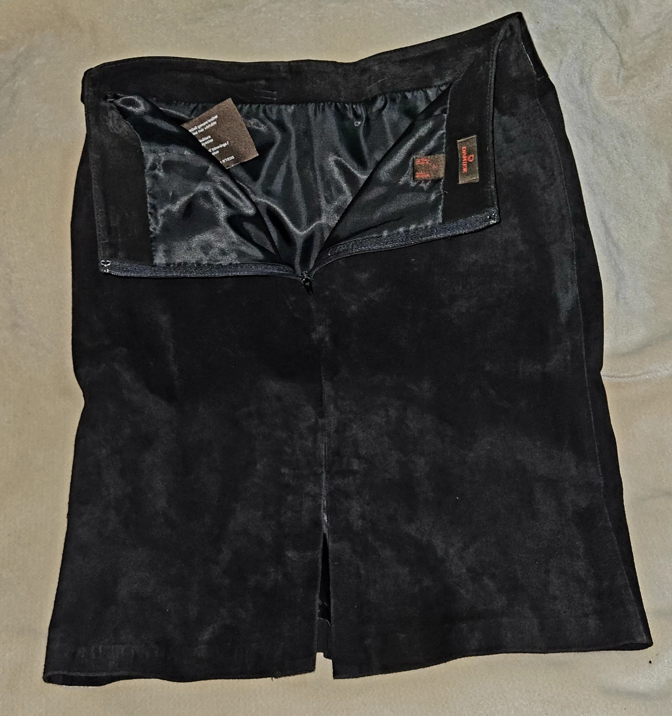 Danier Black Suede Skirt - photo 3
