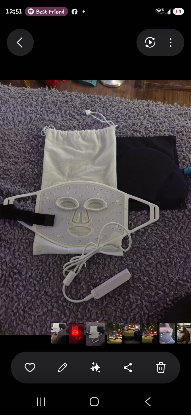 CurrentBody Skin LED Light Therapy Mask - photo 4
