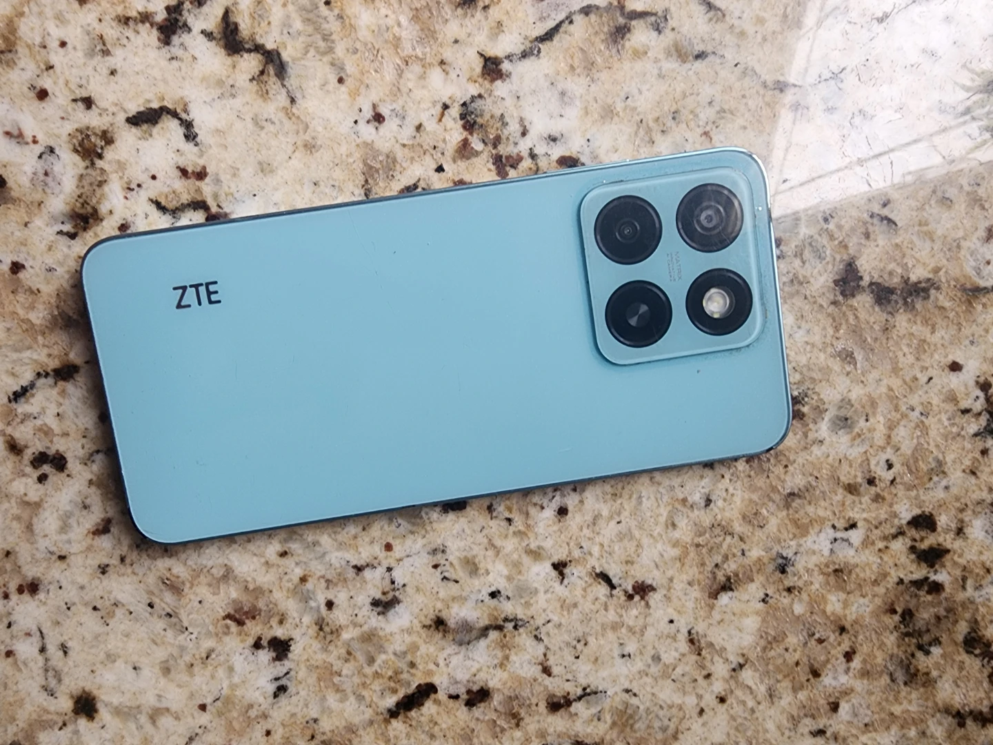 ZTE Smartphone - Cracked Screen a55 lock - photo 2