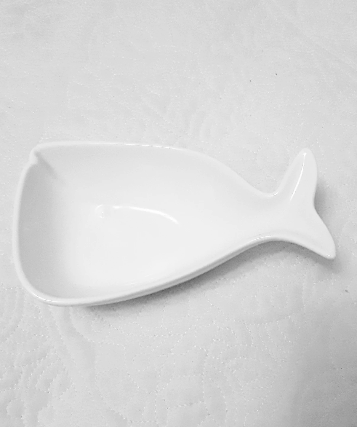 Stokes White ceramic fish-shaped dish
