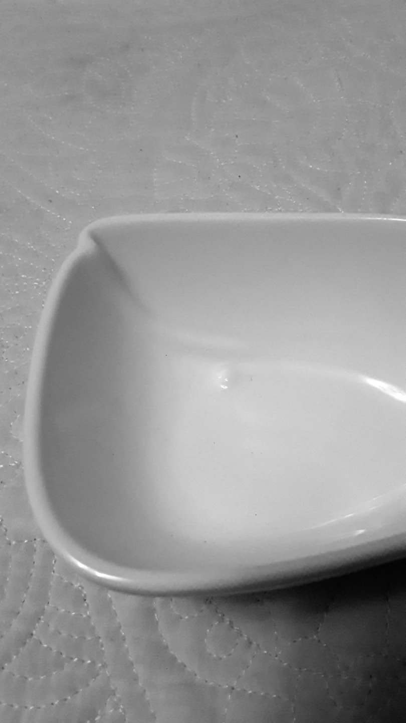 Stokes White ceramic fish-shaped dish - photo 2