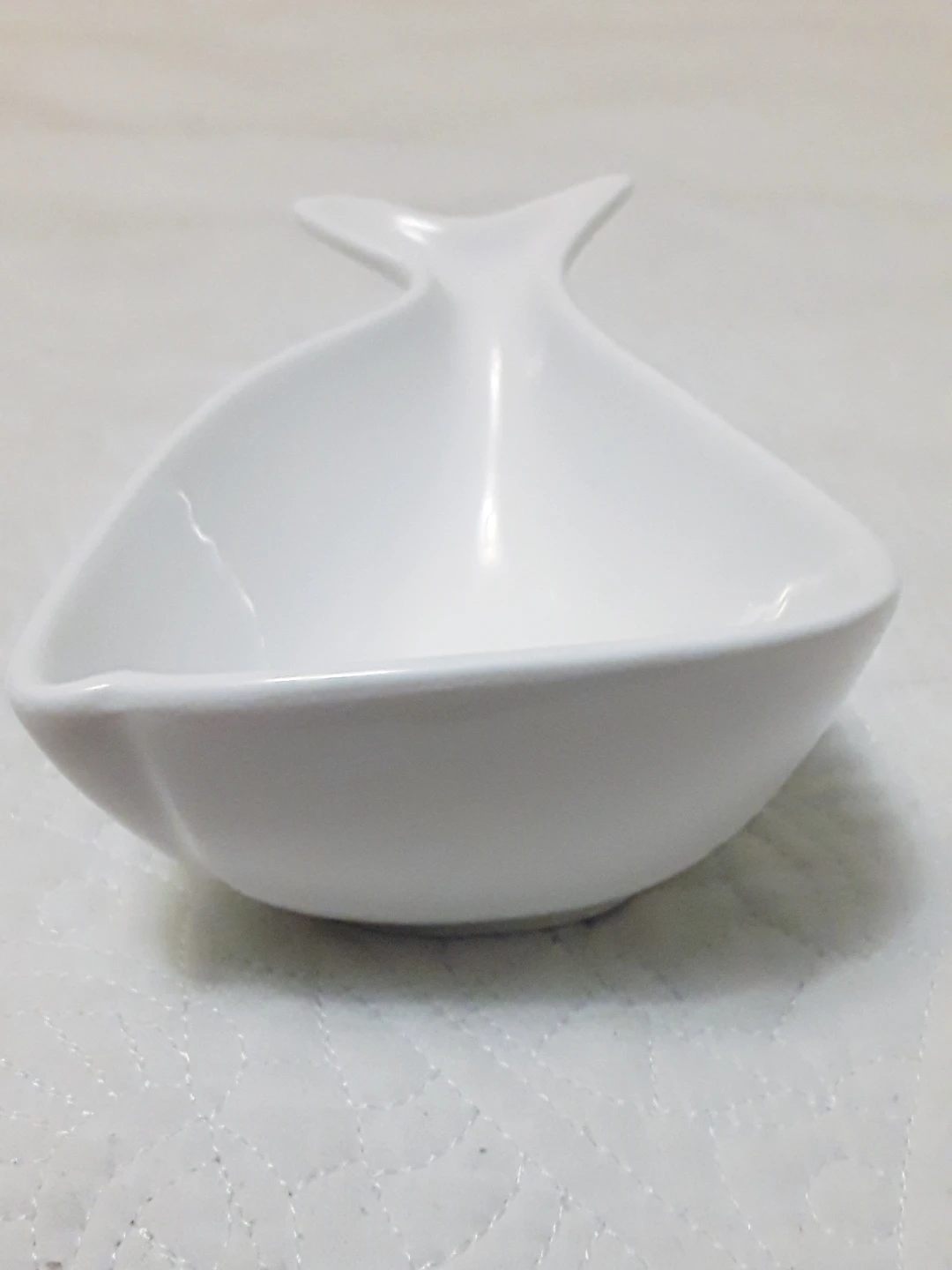 Stokes White ceramic fish-shaped dish - photo 3