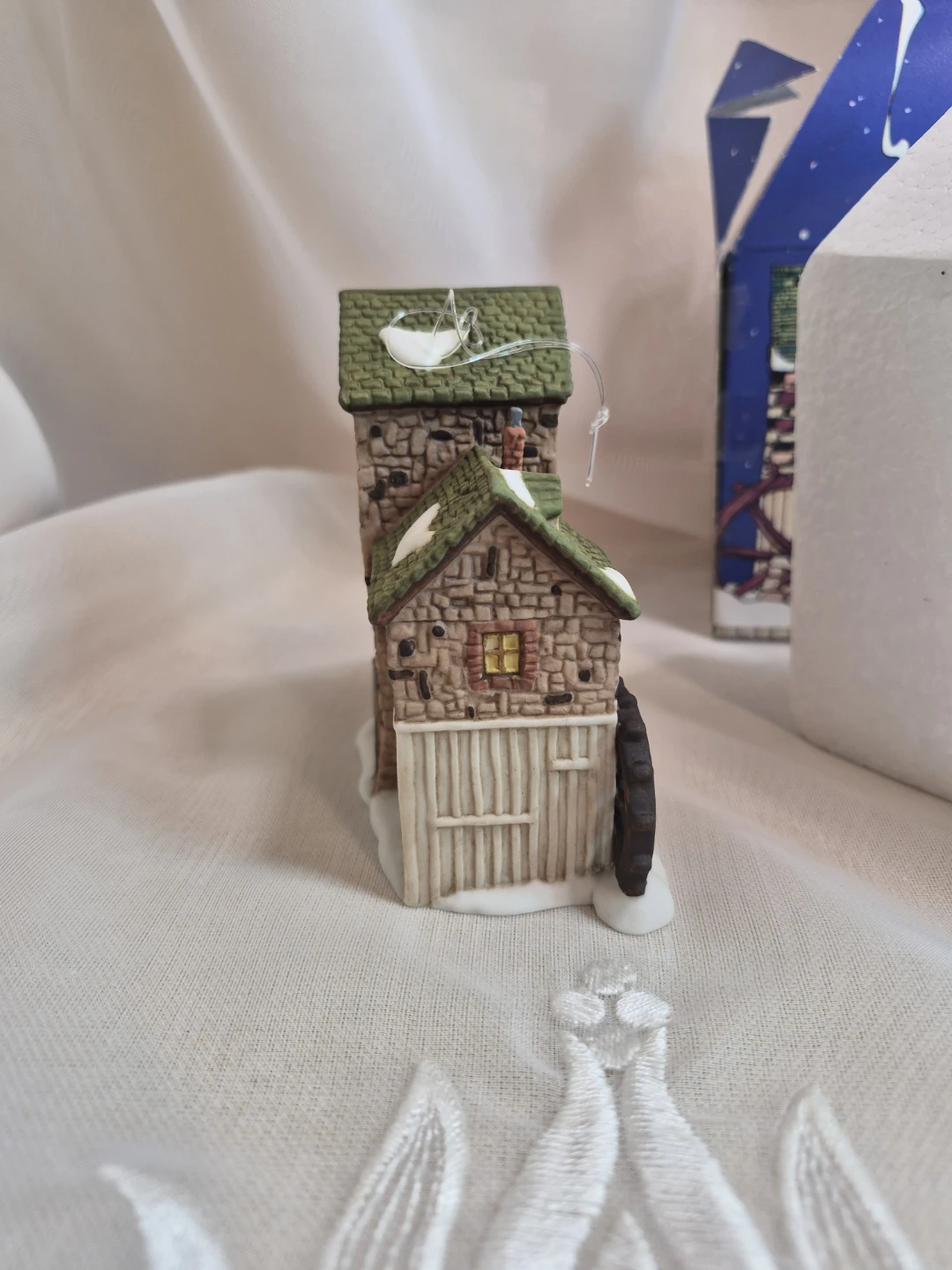 Dept. 56 Heritage Village Series Ornament - photo 2