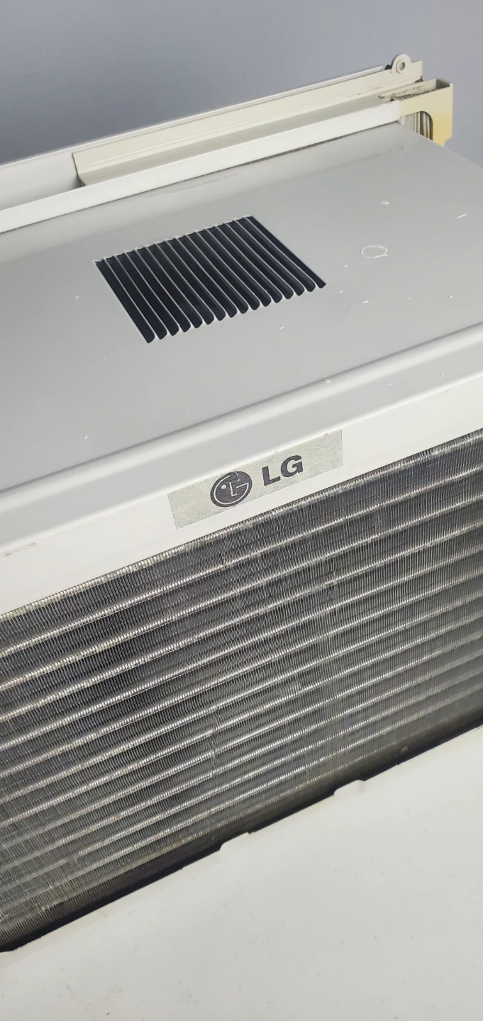 LG Air Conditioner - photo 3